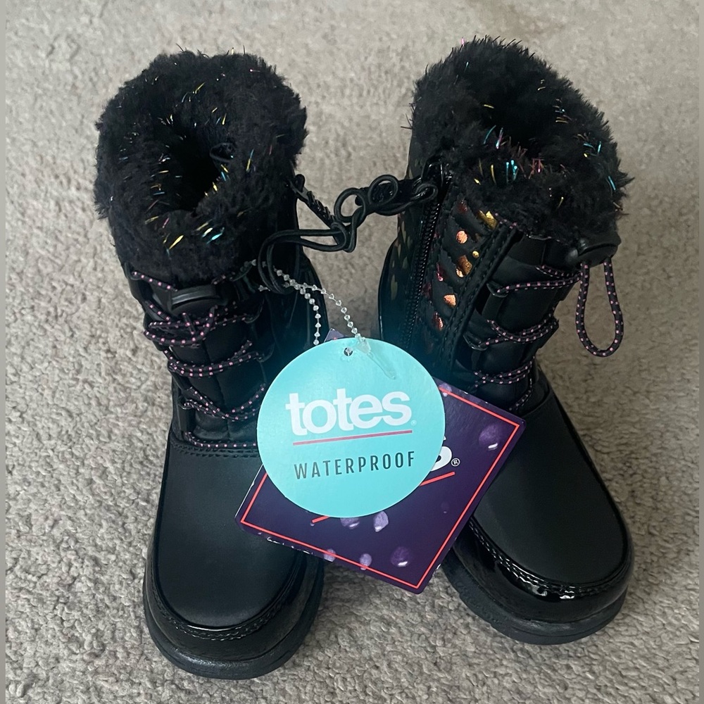Totes Reena toddler snow boots